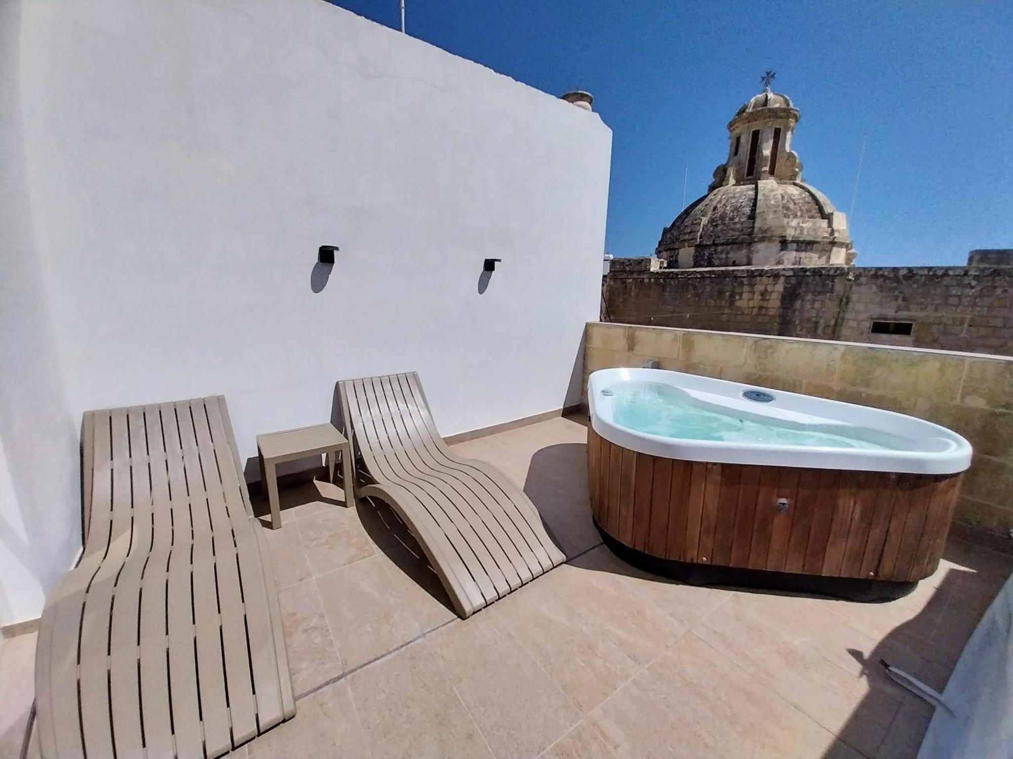 Pjazza Suites Boutique Hotel by CX Collection Siggiewi Extérieur photo